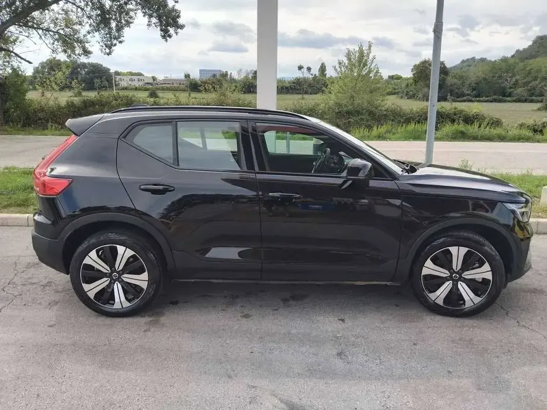 Usata Volvo XC40 Core 80 kW (109 CV) 2022 Nero SUV