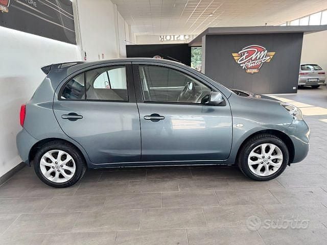 Usata Nissan Micra Tekna 80 CV (58 kW) 2014 Grigio Utilitaria
