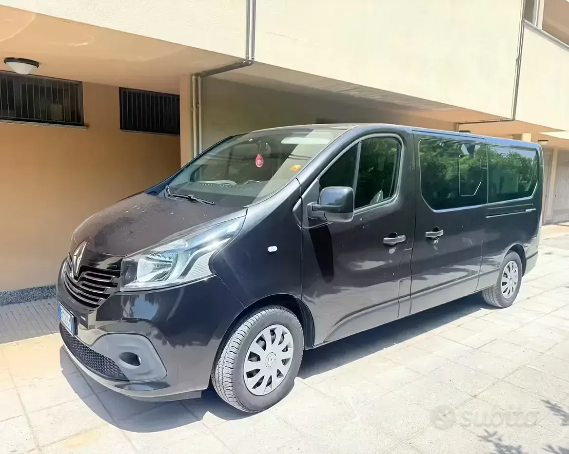 Usata Renault Trafic 120 CV (88 kW) 2019 Nero Monovolume