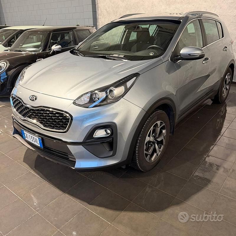 Usata Kia Sportage Style 132 CV (97 kW) 2021 Grigio SUV