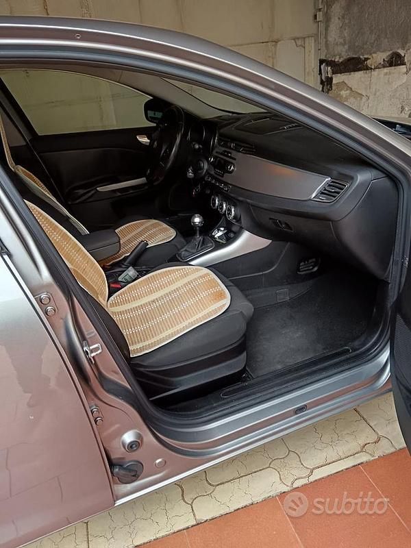 Usata Alfa Romeo Giulietta 120 CV (88 kW) 2012 Berlina