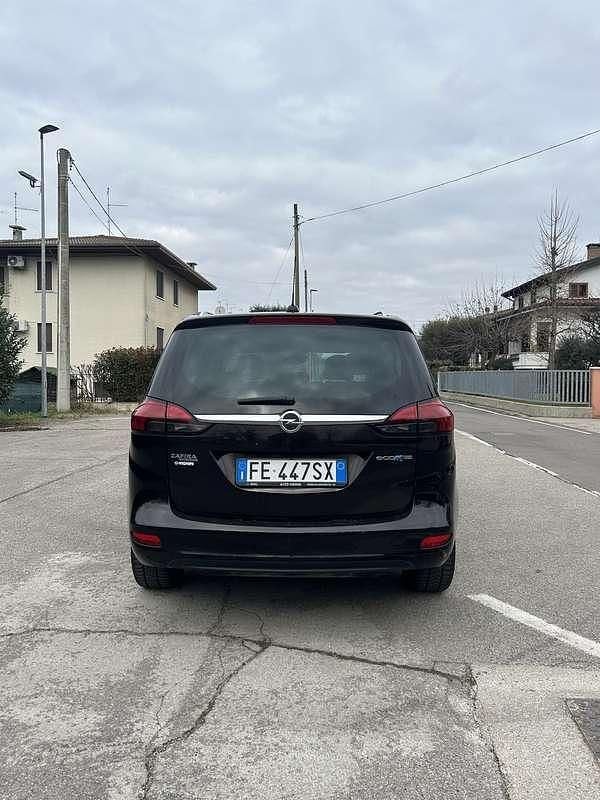 Usata Opel Zafira Tourer 150 CV (110 kW) 2016 Nero Monovolume