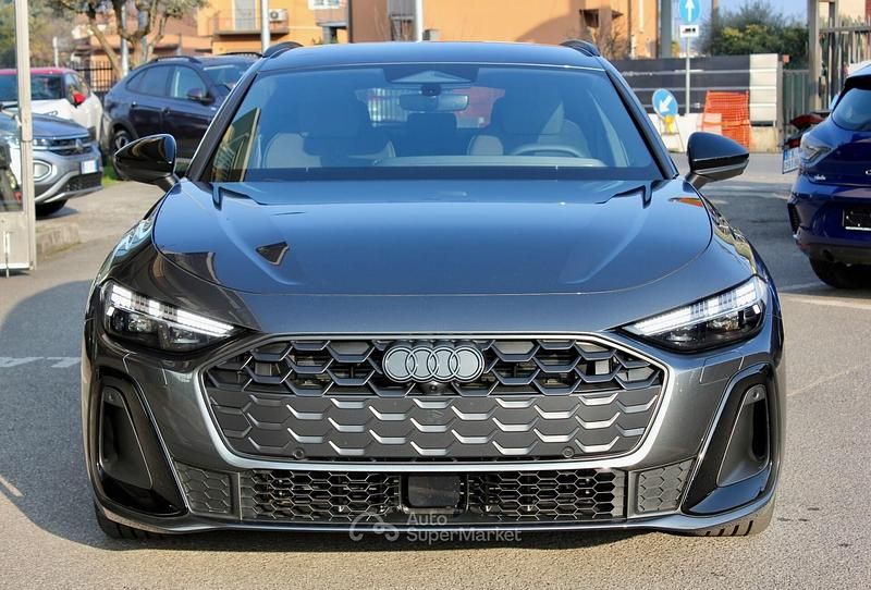 Nuova Audi A5 S-Line 204 CV (150 kW) 2025 Grigio Station wagon