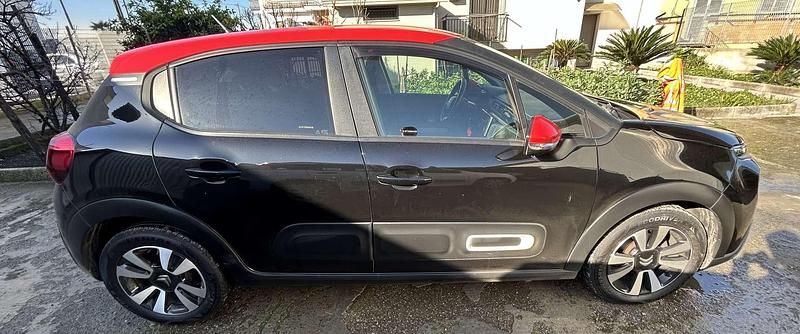 Usata Citroën C3 Shine 75 CV (55 kW) 2017 Nero Berlina