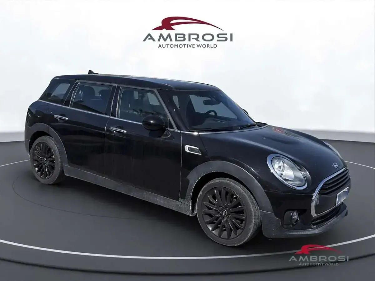 Usata Mini Clubvan 116 CV (85 kW) 2019 Nero Station wagon