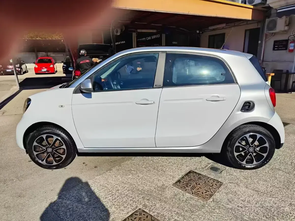 Occasion Smart ForFour Passion 71 ch (52 kW) 2015 Blanc Citadine