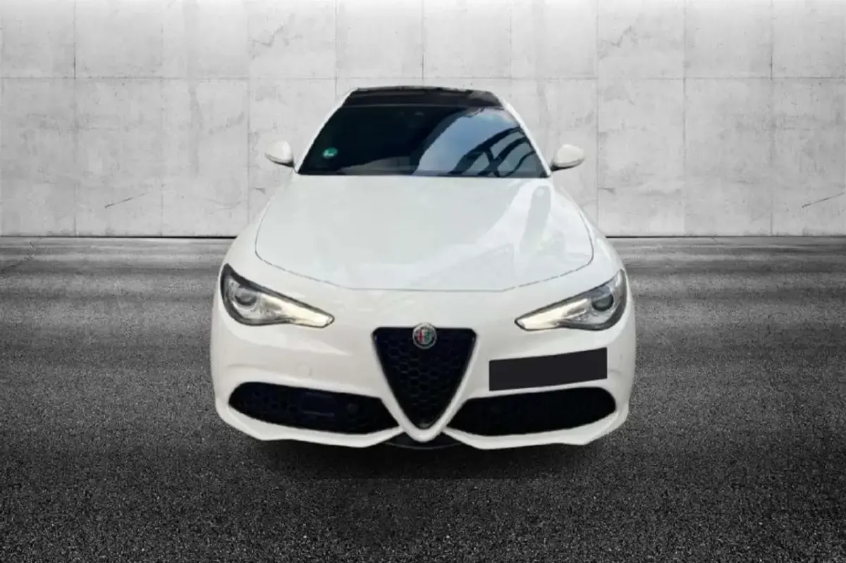 Usata Alfa Romeo Giulia Sprint 201 CV (147 kW) 2023 Bianco Berlina
