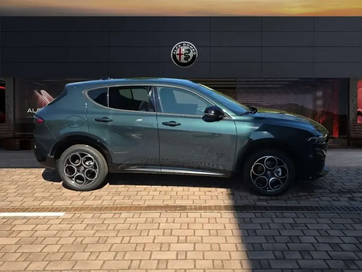Nuova Alfa Romeo Tonale Sprint 131 CV (96 kW) 2026 Verde SUV