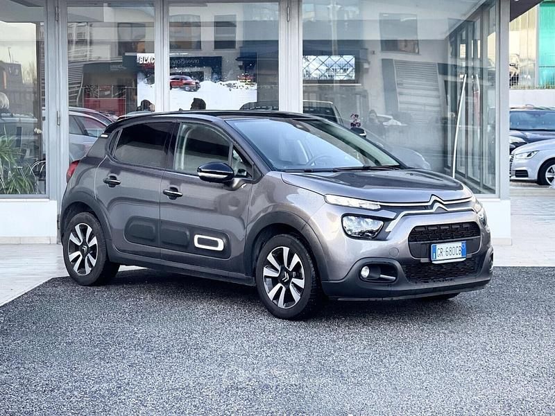 Usata Citroën C3 110 CV (80 kW) 2023 Gray Berlina