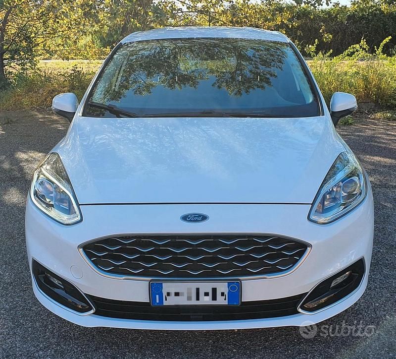 Bianco Usata 2018 Ford Fiesta Vignale Tre volumi | 11.900 € (Buon prezzo) - Immagine 1/4