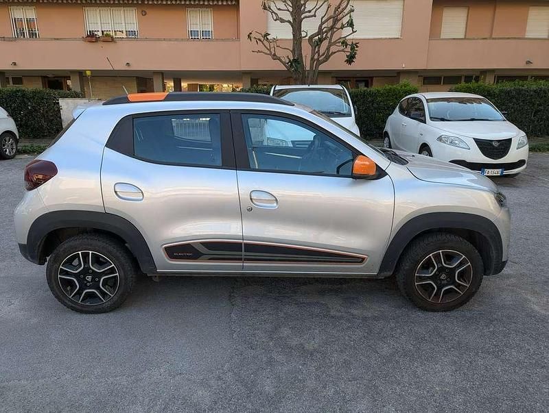 Usata Dacia Spring Comfort Plus 33 kW (45 CV) 2021 Argento Utilitaria