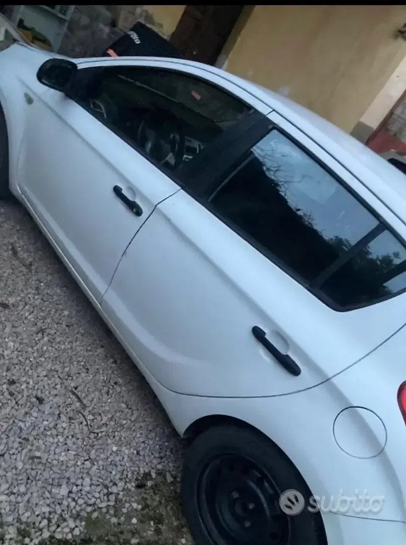 Usata Hyundai i20 78 CV (57 kW) 2011 Bianco Utilitaria