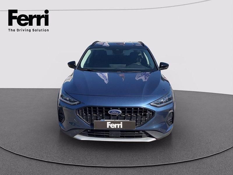 Usata Ford Focus Active 125 CV (91 kW) 2023 Chrome blue Station wagon
