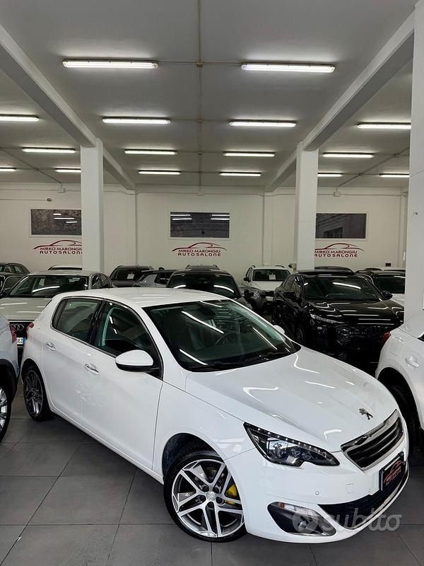 Usata Peugeot 308 GT-line 120 CV (88 kW) 2016 Bianco Berlina