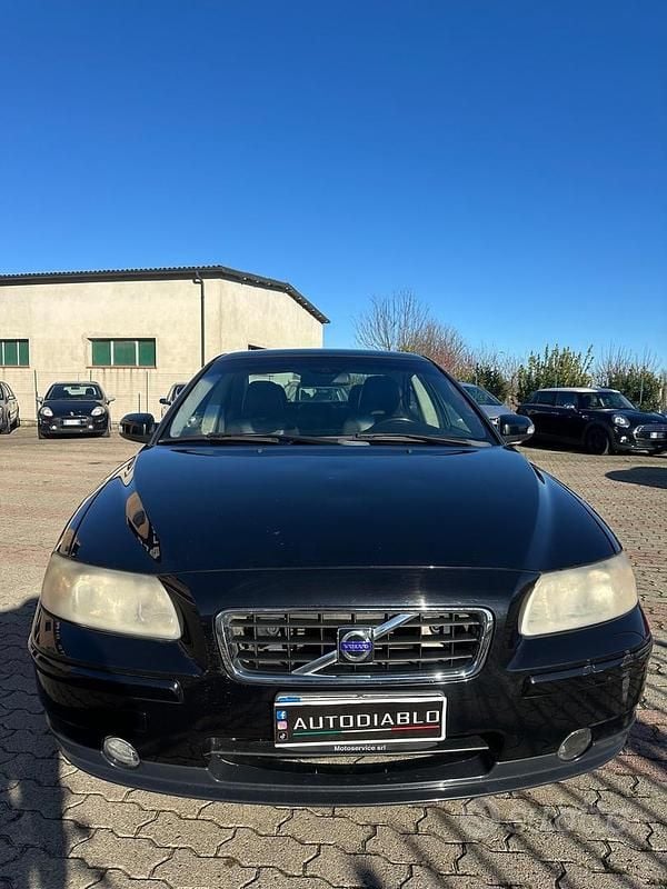 Usata Volvo S60 Summum 163 CV (119 kW) 2007 Nero Berlina