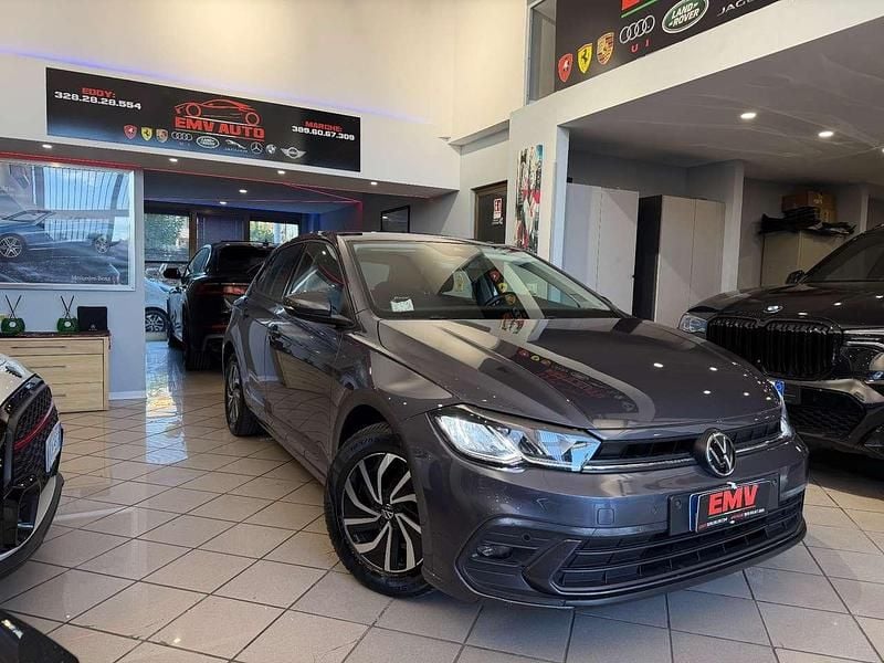 Grigio Usata 2023 VW Polo Style Tre volumi | 14.900 € (Ottimo prezzo) - Immagine 1/4