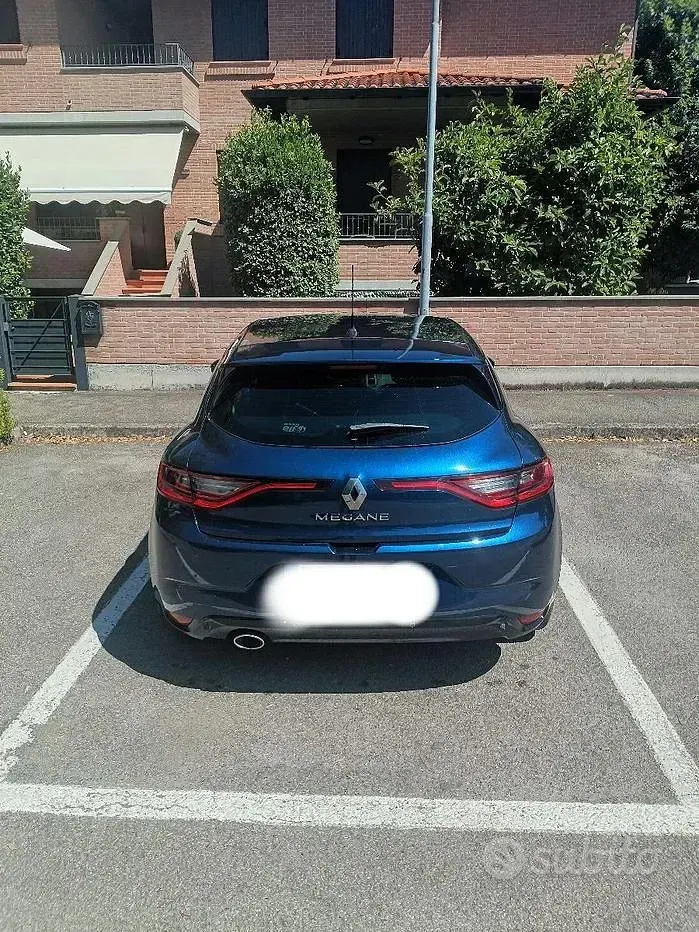 Usata Renault Mégane 110 CV (80 kW) 2016 Bluazzurro Berlina