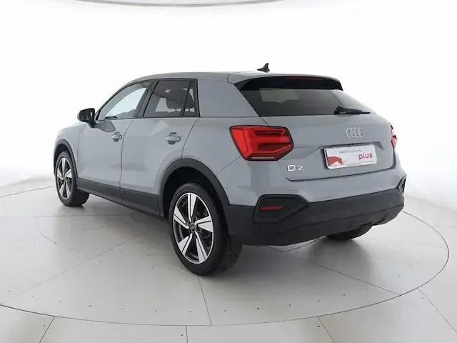 Usata Audi Q2 Admired 116 CV (85 kW) 2022 Grigio freccia perlato SUV