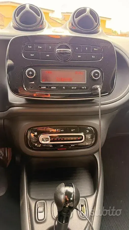 Usata Smart ForFour Electric Drive 41 kW (56 CV) 2022 Nero Berlina