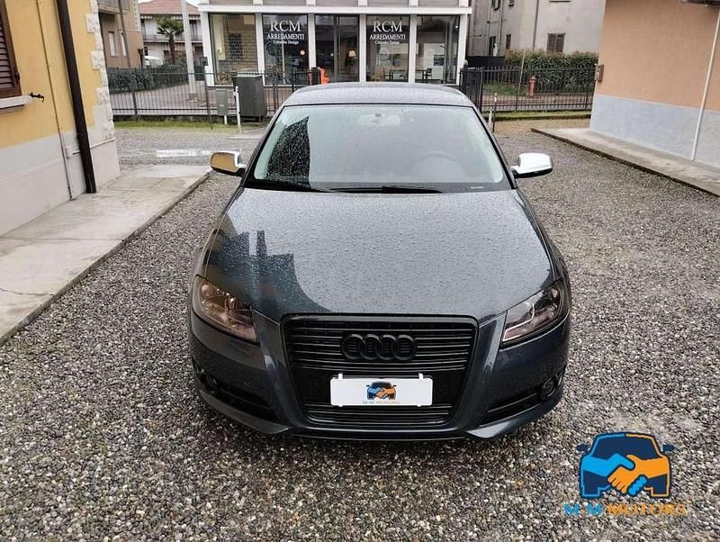 Usata Audi A3 Attraction 105 CV (77 kW) 2011 Grigio Utilitaria