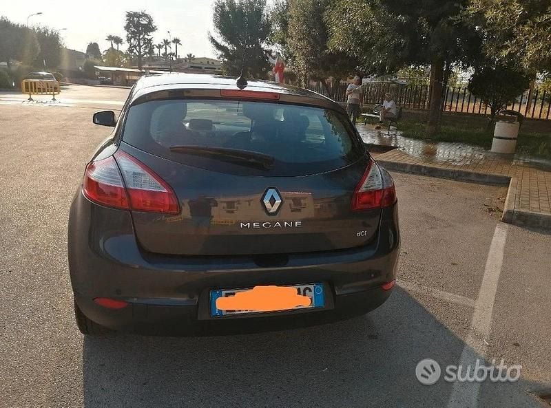 Usata Renault Mégane 110 CV (80 kW) 2011 Grigio Berlina