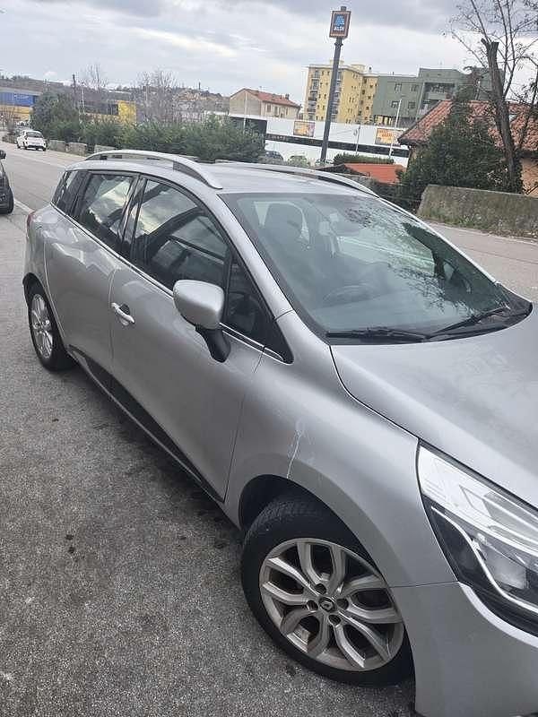 Usata Renault Clio GrandTour Zen 90 CV (66 kW) 2018 Station wagon