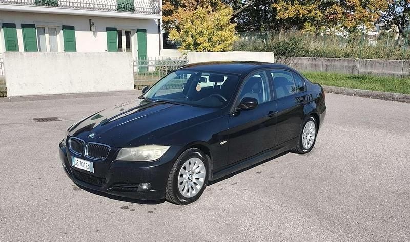 Usata BMW 320 177 CV (130 kW) 2008 Nero Berlina