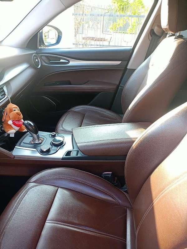 Usata Alfa Romeo Stelvio 209 CV (153 kW) 2017 Blu/azzurro SUV