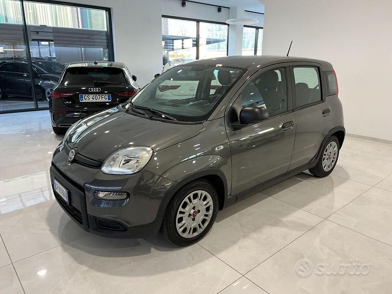 Usata Fiat Panda S 69 CV (50 kW) 2023 Grigio Utilitaria