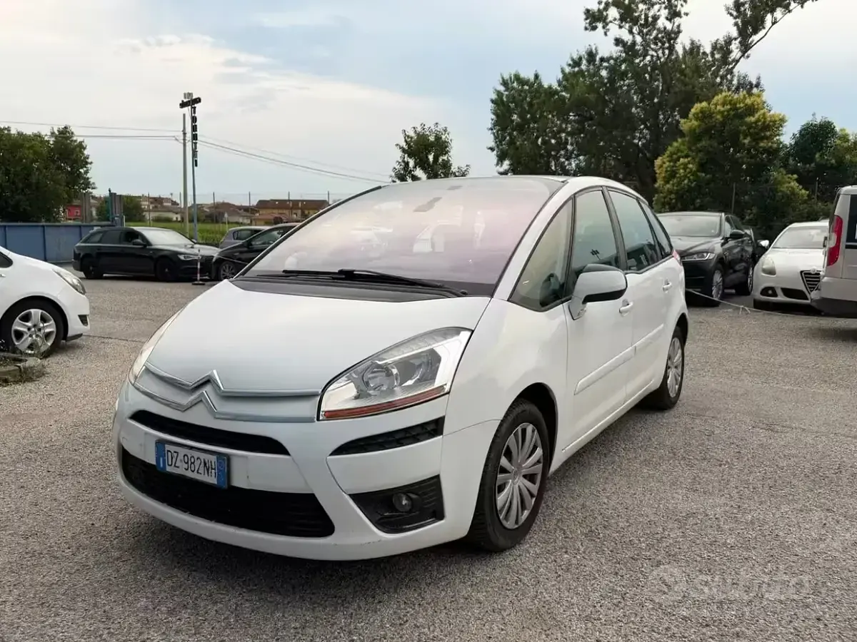 Usata Citroën Grand C4 Picasso Elegance 109 CV (80 kW) 2009 Bianco Monovolume