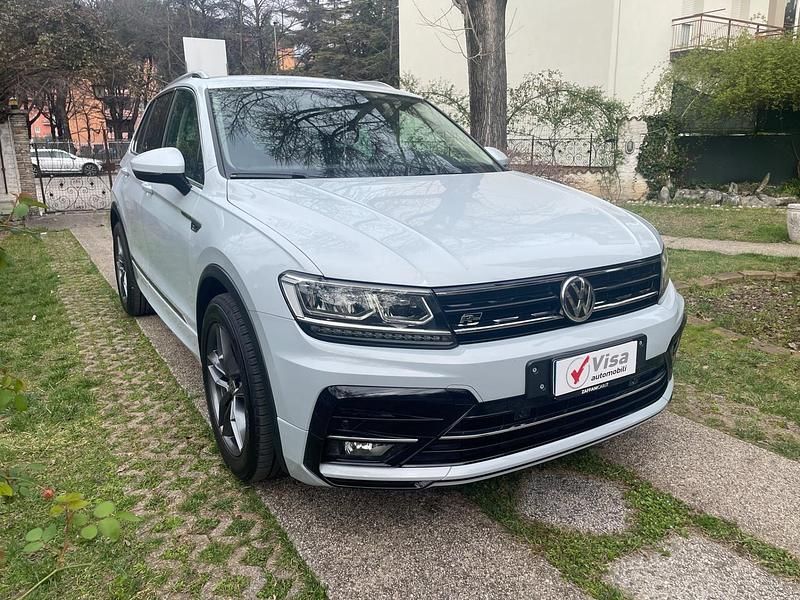 Usata VW Tiguan R-line 150 CV (110 kW) 2018 Bianco SUV