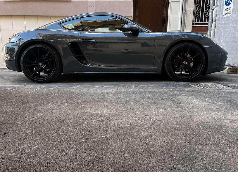 Usata Porsche 718 Cayman 299 CV (219 kW) 2017 Coupé