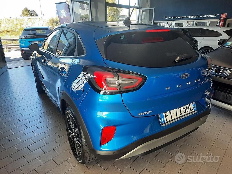 Usata Ford Puma Titanium 125 CV (91 kW) 2020 Blu Berlina