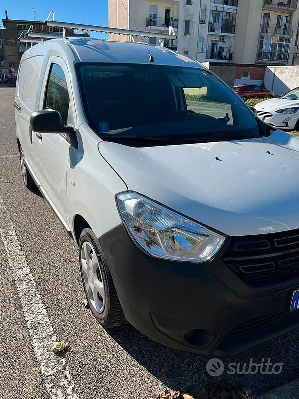 Usata Dacia Dokker 95 CV (69 kW) 2017 Bianco Monovolume