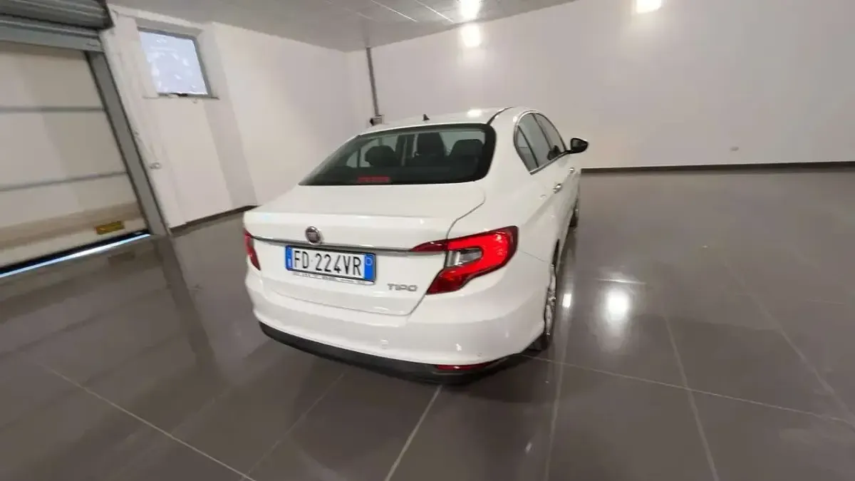 Usata Fiat Tipo Easy 120 CV (88 kW) 2016 Bianco Berlina