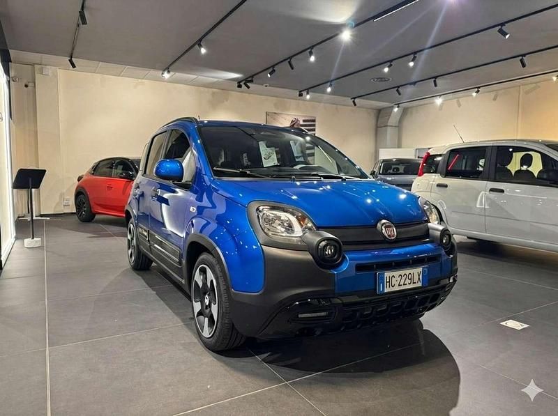 Nuova Fiat Panda Cross Cross 71 CV (52 kW) 2026 Blu Utilitaria