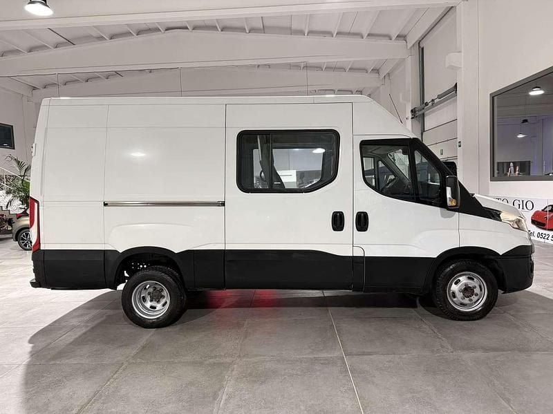 Usata Iveco Daily 136 CV (100 kW) 2017 Bianco Berlina