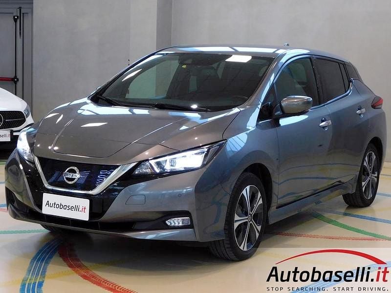 Metal grey Usata 2022 Nissan Leaf N-Connecta Due volumi | 14.500 € (Buon prezzo) - Immagine 1/4