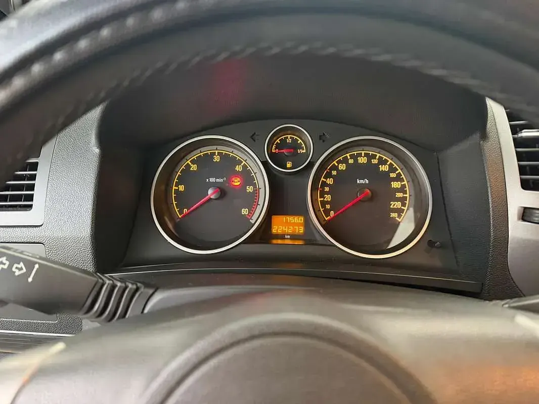 Usata Opel Zafira Enjoy 120 CV (88 kW) 2006 Monovolume
