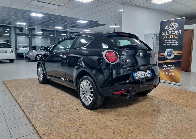 Usata Alfa Romeo MiTo Distinctive 85 CV (62 kW) 2015 Nero Utilitaria