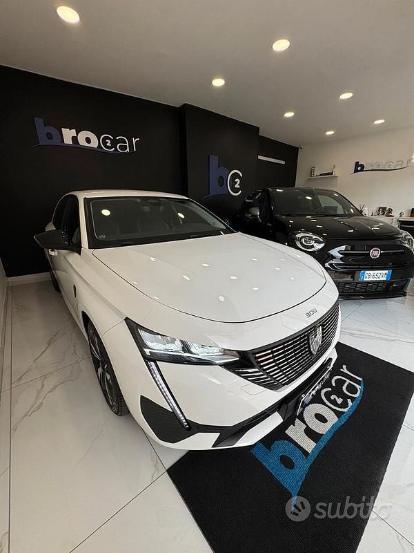 Usata Peugeot 308 Allure 130 CV (95 kW) 2022 Bianco Berlina