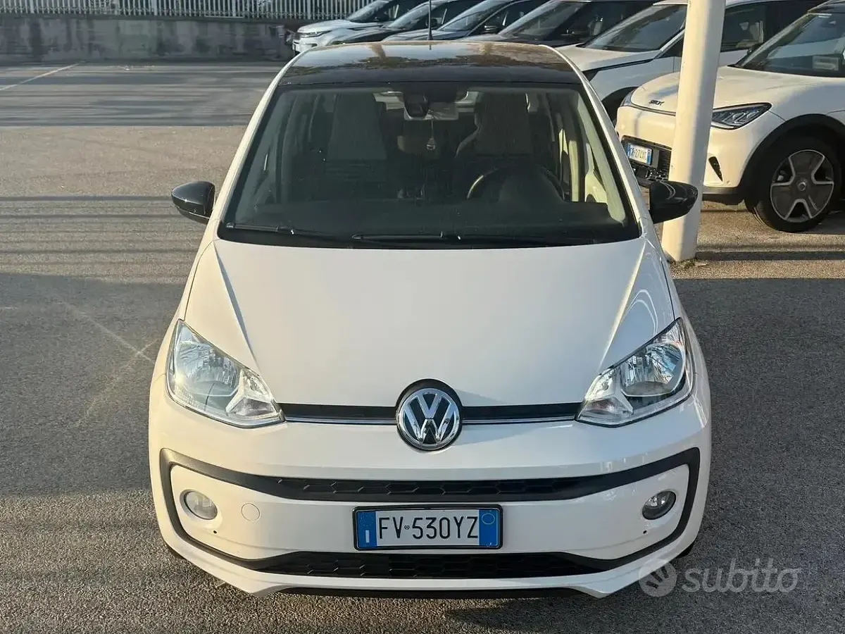 Usata VW up! Highline 68 CV (50 kW) 2019 Bianco Utilitaria