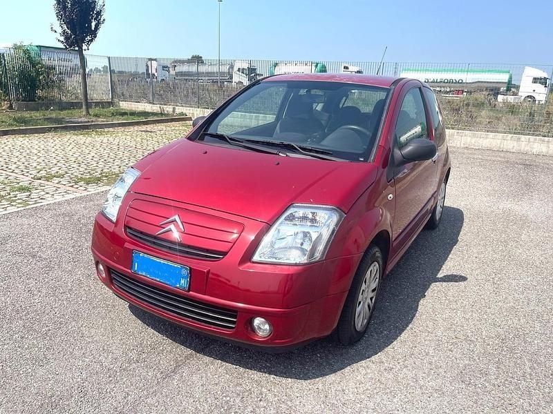 Usata Citroën C2 Exclusive 60 CV (44 kW) 2005 Rosso Utilitaria