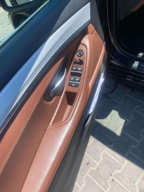 Usata 2011 BMW 520 Station wagon | 10.000 € (Buon prezzo) - Immagine 1/4