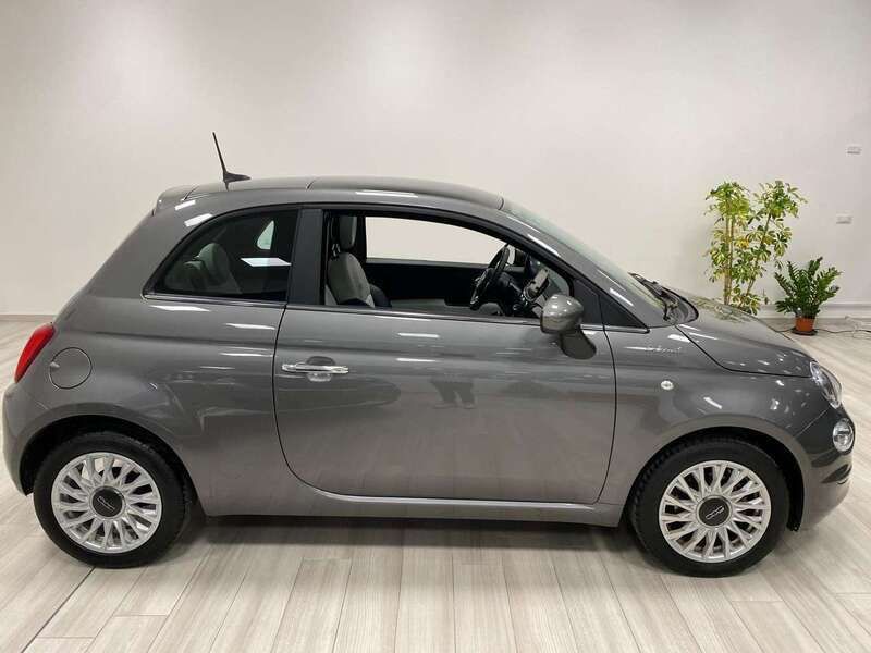 Usata Fiat 500 Dolcevita 69 CV (50 kW) 2022 Grigio Utilitaria