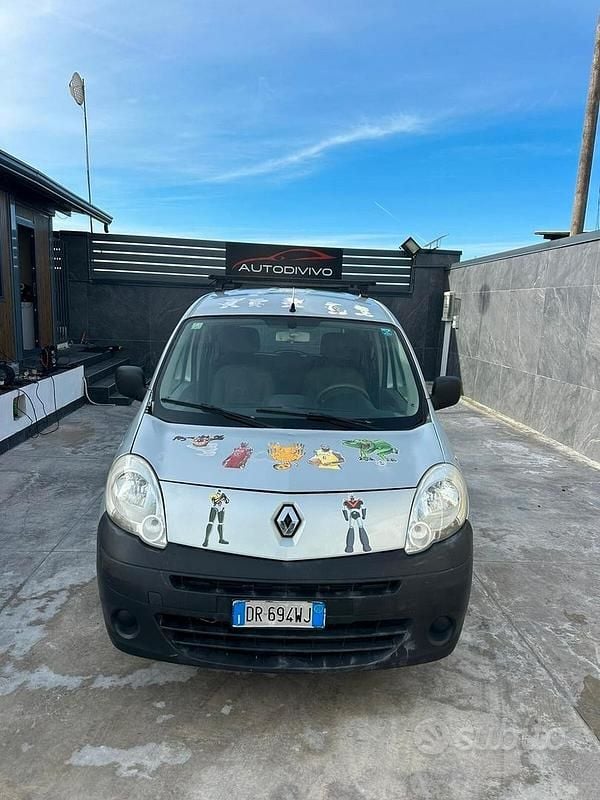 Usata Renault Kangoo Dynamique 85 CV (62 kW) 2008 Bianco Monovolume