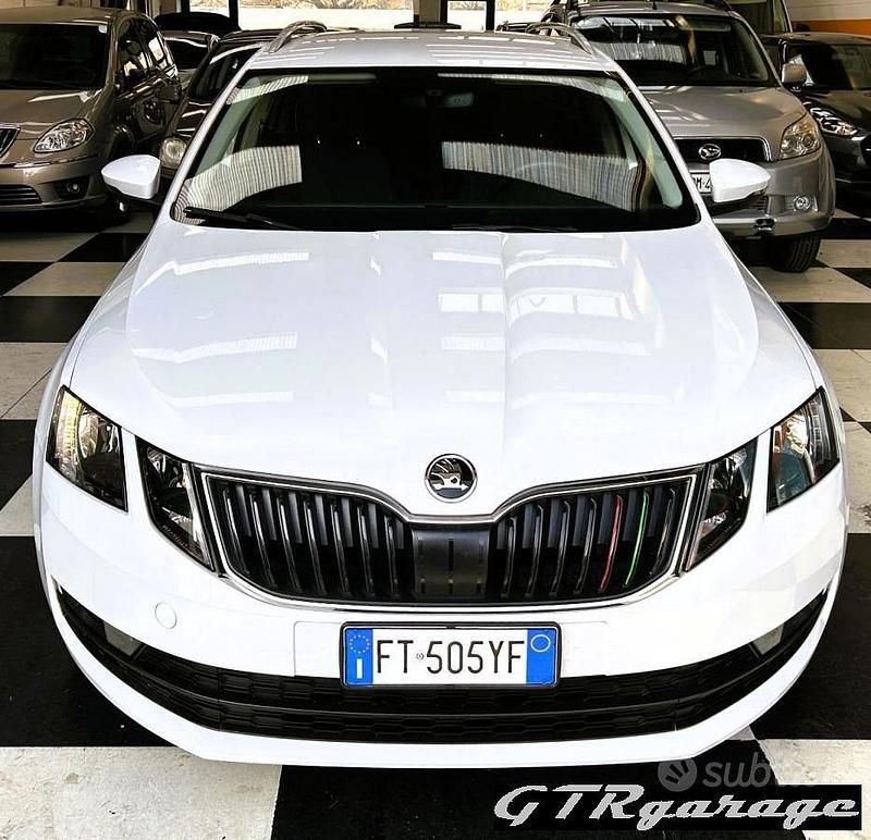 Usata Skoda Octavia Executive 116 CV (85 kW) 2018 Candy white Station wagon