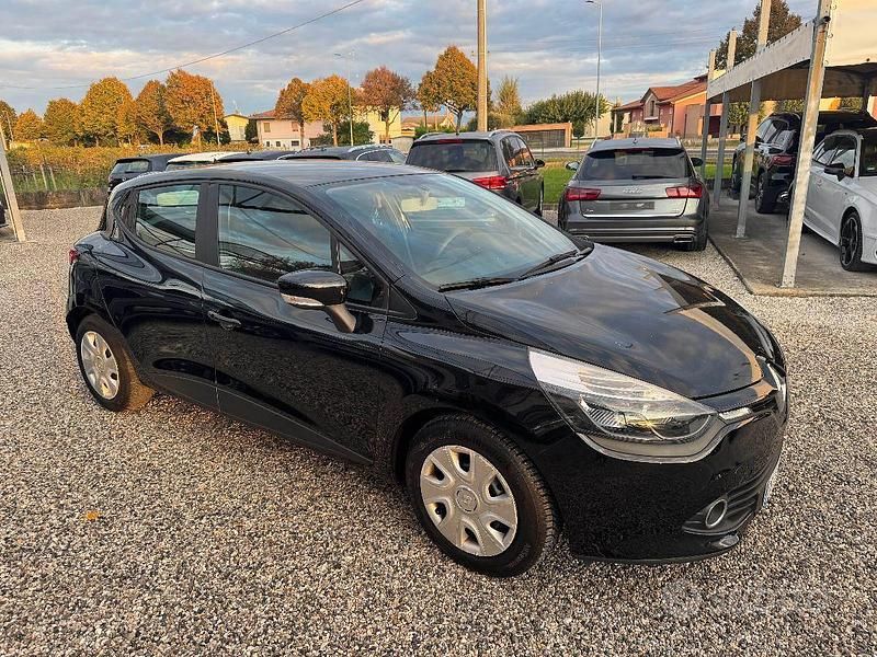 Usata Renault Clio IV 75 CV (55 kW) 2013 Nero Berlina