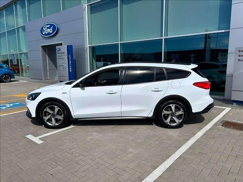 Usata Ford Focus Active 120 CV (88 kW) 2020 Bianco Station wagon