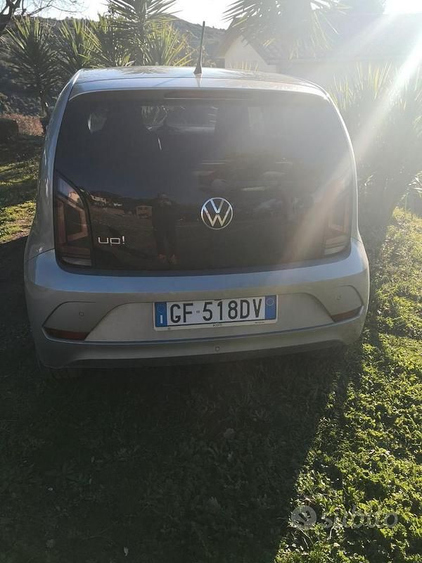 Usata VW up! 68 CV (50 kW) 2021 Utilitaria